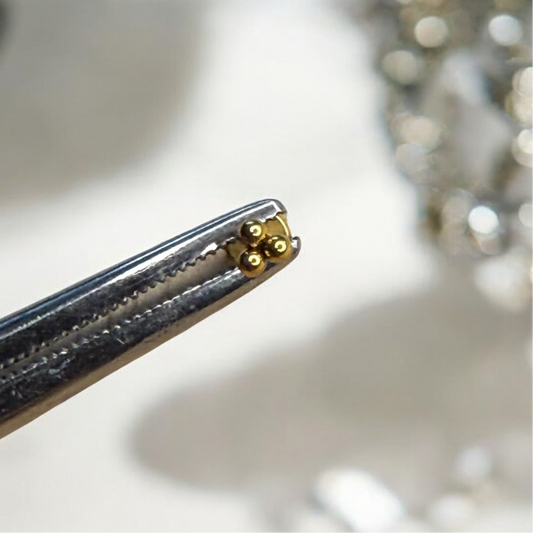 Raye Beaded minimalistic labret piercing